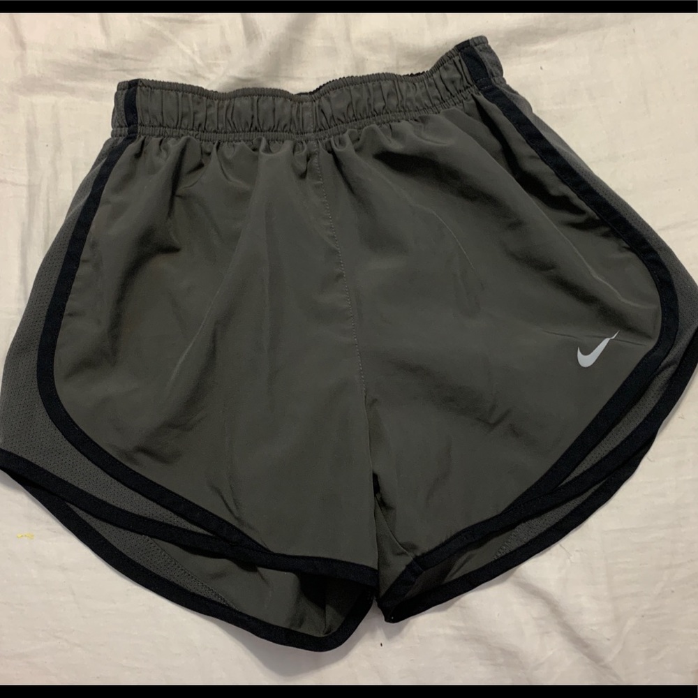 Grey Nike norts